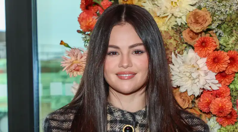 Selena Gomez embodies countryside chic in head-to-toe plaid