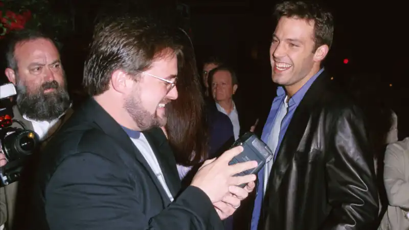 Ben Affleck's Longtime Friend Kevin Smith Praises Him During Divorce: 'Just Right'