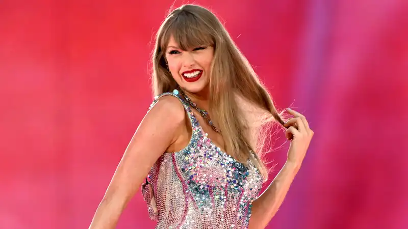 Taylor Swift Makes Two Big Announcements Ahead of “Eras” Tour Finale