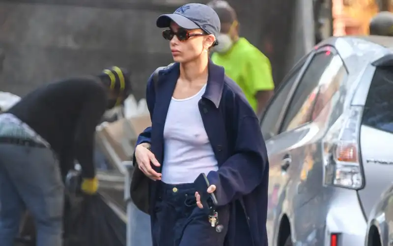 Zoë Kravitz shows off her Sad Girl fall staples: break-up barn jacket and chunky ankle boots