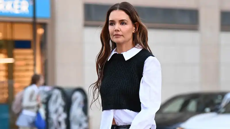 Katie Holmes has pioneered chic pilgrims in leather skirts, layered vests and denim sling back heels