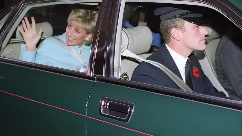 The driver of Princess Diana only found out why he was fired after seeing the "crown" almost 30 years later