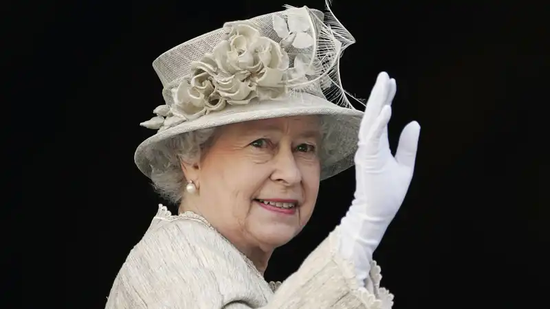 Why the Death of Queen Elizabeth Cost this pop star "millions of dollars"