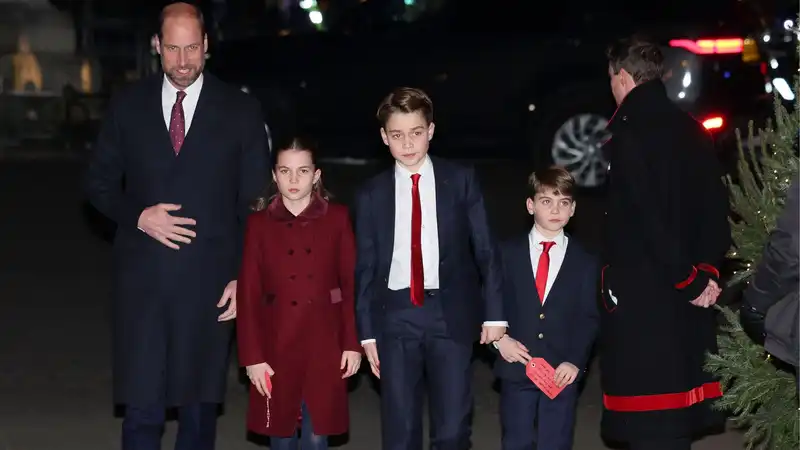 Welsh kids complement their parents' Christmas carols looks in adorable form