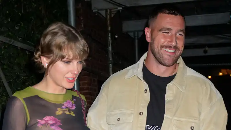 How Taylor Swift and Travis Kelce Spend the holiday Season after the "Era Tour" Ends