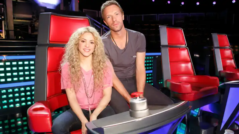 Shakira Says Chris Martin Supported Her Breakup with Gerard Pique: “He Checked In Every Day”