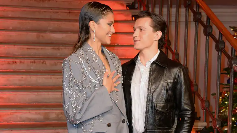 Tom Holland reveals plans to date Zendaya next Christmas.