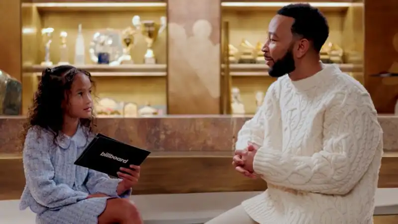 John Legend's 8-year-old daughter, Luna, tries to negotiate a “compromise” on when she will have her own cell phone.