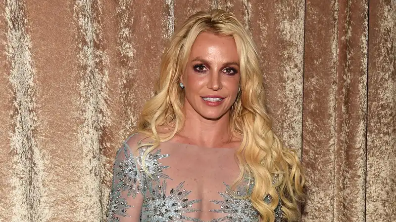 Britney Spears Celebrates “The Best Christmas of My Life” with Her Son