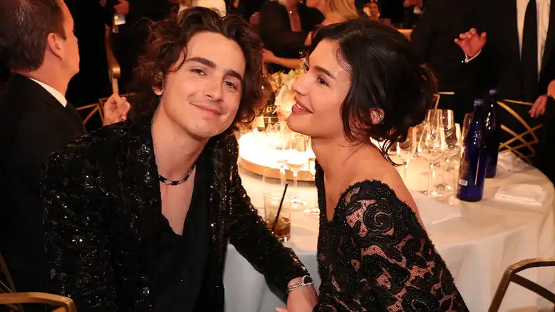 Timothée Chalamet and Kylie Jenner celebrate a “magical” early Christmas with their children.