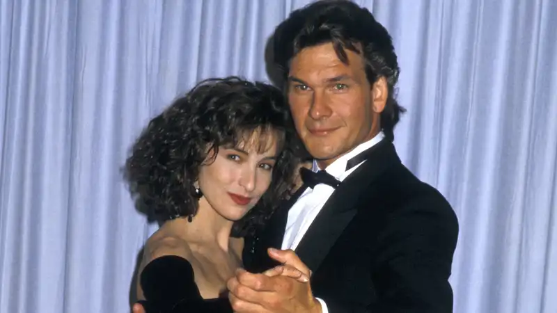 Jennifer Grey Says Filming Sex Scene with Patrick Swayze Was “Drunk” and “Unprofessional”